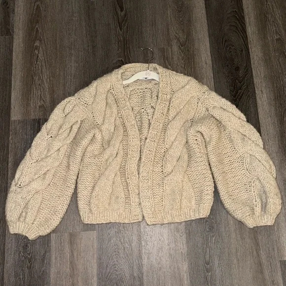 Rumored Mimi Cardigan - Picture 6 of 7